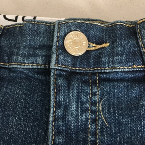 UO BDG Pin-Up Super High Rise Jean Shorts - Picture 2 of 5